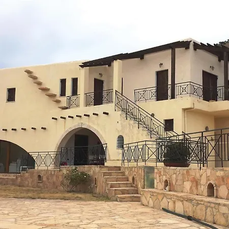 5 Bedroom Cozy Home In Plativola Ag,G,Rethym Holiday home